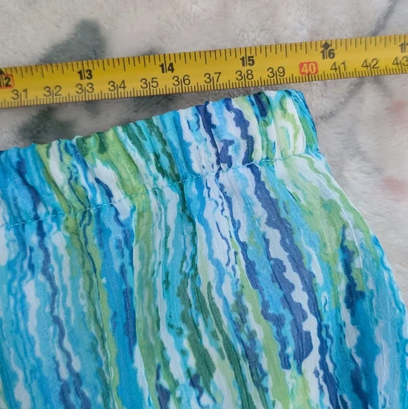 β¨ Elegant Blue and Green Midi Skirt - Picture 3 of 6